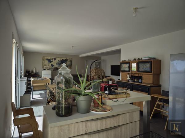 Maison
                                                                                                                                                                                                                                                                                                                        7 pièce(s)                                                                                                                                                                                                          6 chambre(s)                                                                                                                                                                                                          146.51  m²