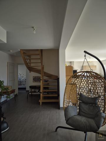 Maison
                                                                                                                                                                                                                                                                                                                        7 pièce(s)                                                                                                                                                                                                          6 chambre(s)                                                                                                                                                                                                          146.51  m²
