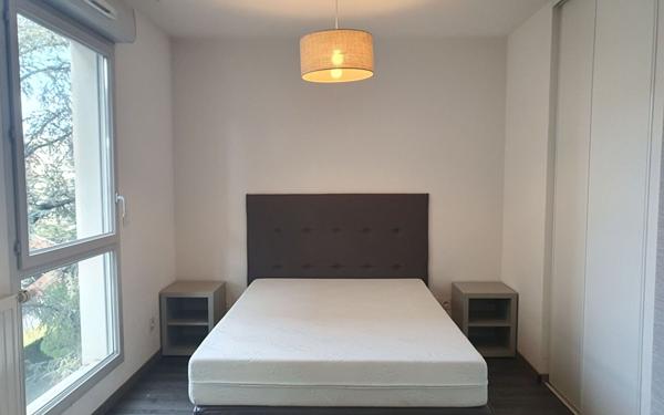 Appartement à louer    1 pièce •  Lyon 8