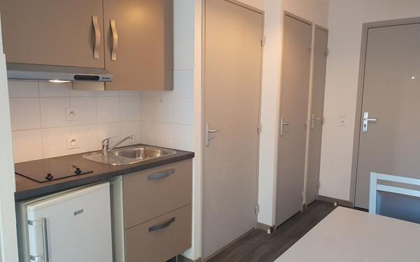 Appartement à louer    1 pièce •  Lyon 8