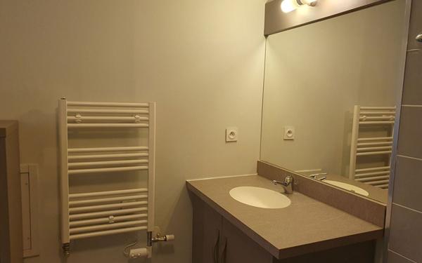 Appartement à louer    1 pièce •  Lyon 8