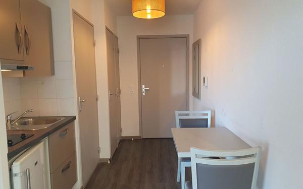 Appartement à louer    1 pièce •  Lyon 8