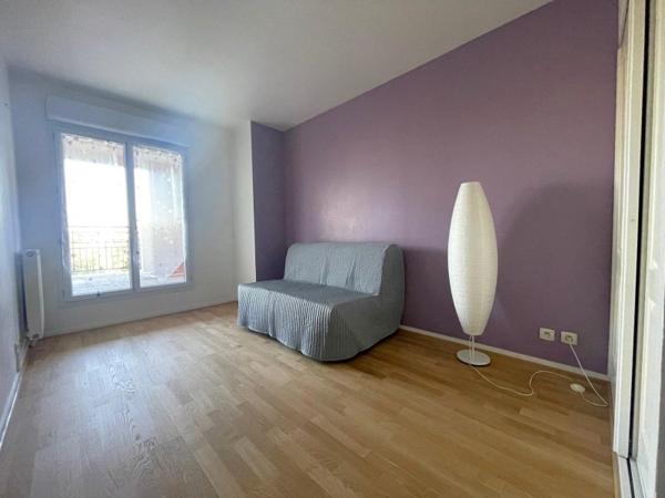Location / Appartement T3 à Courbevoie (92400)