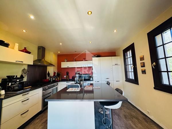 Maison Nouilhan 5 pièce(s) 180 m2