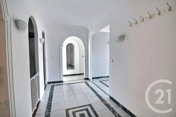 Appartement à vendre  4 pièces - 110 m 2   ROSNY SOUS BOIS  - 93