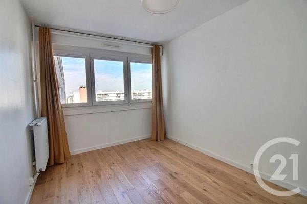 Appartement à vendre  4 pièces - 110 m 2   ROSNY SOUS BOIS  - 93