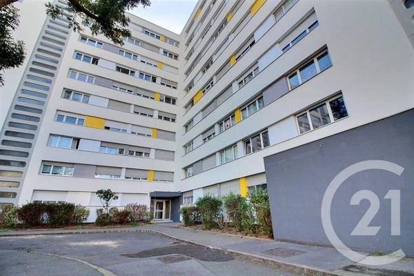 Appartement à vendre  4 pièces - 110 m 2   ROSNY SOUS BOIS  - 93