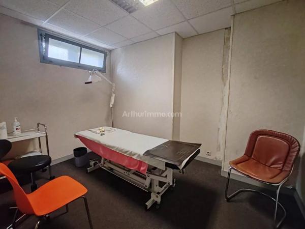 Vente Local commercial 5 pièces 102 m2 à Villeneuve-Saint-Georges