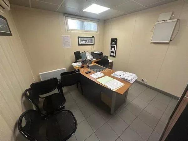 Vente Local commercial 5 pièces 102 m2 à Villeneuve-Saint-Georges