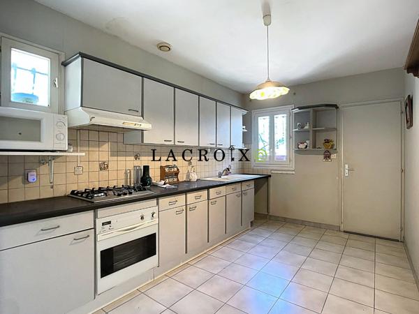 Maison à SAINT SATURNIN LES AVIGNON (84450)