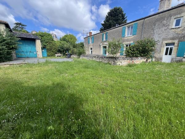 Brion-près-Thouet (79290) ref 74050 PROCHE Thouars Magnifique maison du 19eme de 225 m2 env, sur terrain de 905 m2