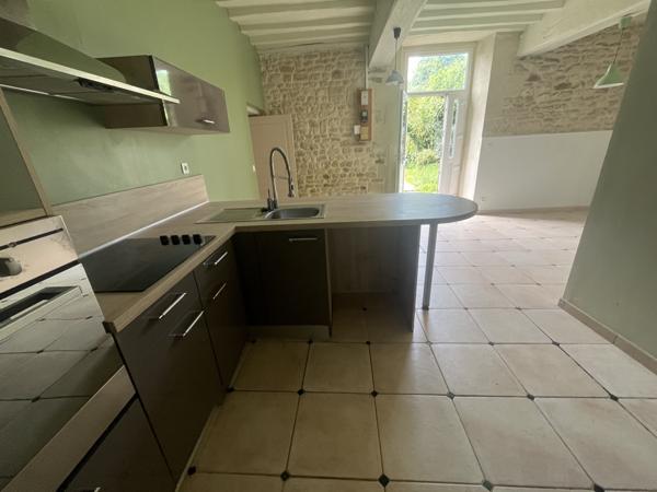 Brion-près-Thouet (79290) ref 74050 PROCHE Thouars Magnifique maison du 19eme de 225 m2 env, sur terrain de 905 m2