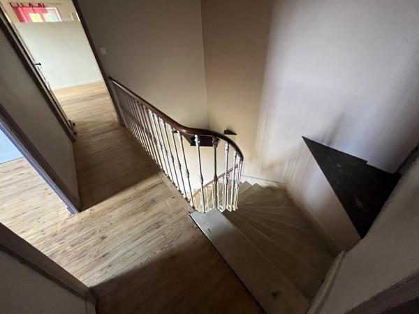 Brion-près-Thouet (79290) ref 74050 PROCHE Thouars Magnifique maison du 19eme de 225 m2 env, sur terrain de 905 m2