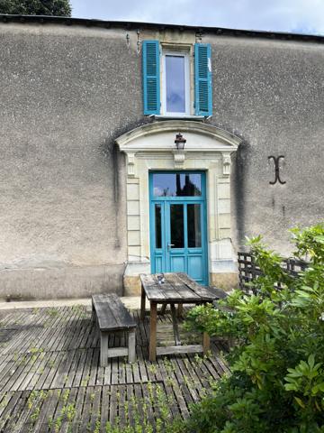 Brion-près-Thouet (79290) ref 74050 PROCHE Thouars Magnifique maison du 19eme de 225 m2 env, sur terrain de 905 m2