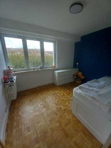 Appartement
                                                                                                                                                                                                                                                                                                                        4 pièce(s)                                                                                                                                                                                                          3 chambre(s)                                                                                                                                                                                                          118  m²