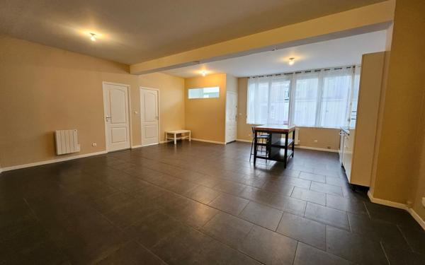 Appartement à vendre    3 pièces • 75,75 m2 Amiens