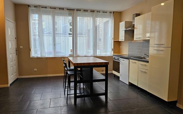 Appartement à vendre    3 pièces • 75,75 m2 Amiens