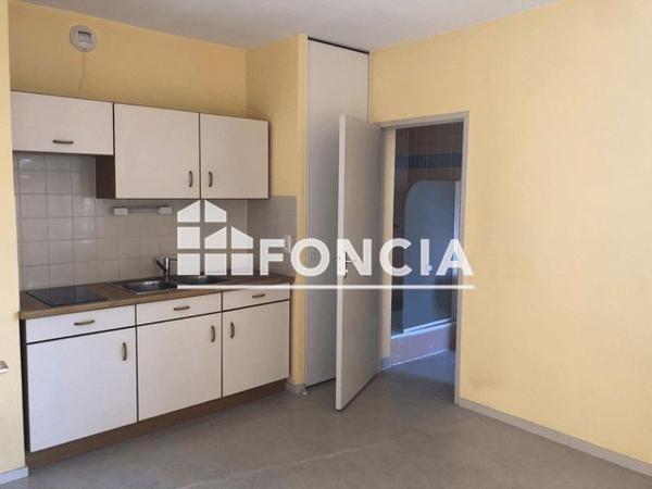 Location Appartement 2 pièces 26 m² - 1 RUE MARC POURPE Lorient 56100