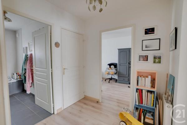 Appartement T5 à vendre  5 pièces - 119,92 m 2   GRENOBLE  - 38