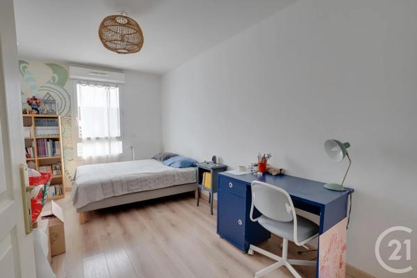 Appartement T5 à vendre  5 pièces - 119,92 m 2   GRENOBLE  - 38