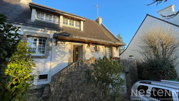 Quartier résidentiel : maison de caractère au calme avec 3 chambres, sous-sol total et terrain de 600 m²