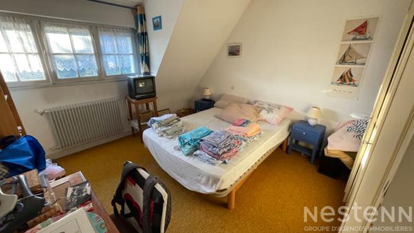Quartier résidentiel : maison de caractère au calme avec 3 chambres, sous-sol total et terrain de 600 m²