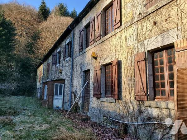 Maison à vendre à Peyrabout (23000) en Creuse (23) (A rénover). « Longère en pierres », élevée ...