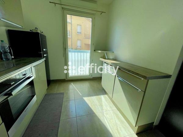 Appartement 2 pièces - 49 m² Exclusivité efficity