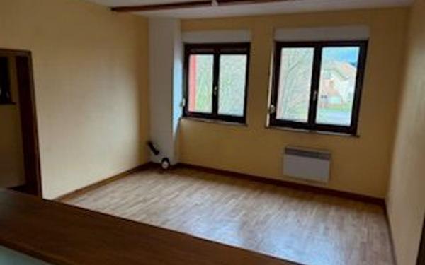 Appartement à vendre    4 pièces • 338 m2 Plainfaing