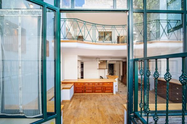 # Immeuble – 288m² – Paris 8ème