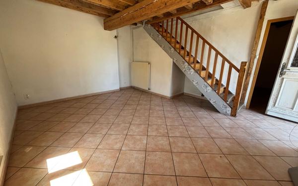 Maison à vendre    3 pièces •  Burlats