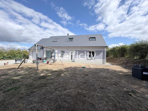 Maison
         7 pièces
        - 126 m² Exclusivité 262 000 € *