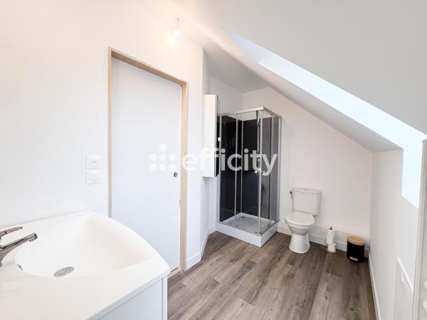 Maison
         7 pièces
        - 126 m² Exclusivité 262 000 € *