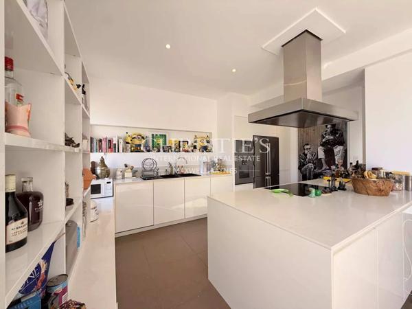 ELEGANTE DEMEURE avec 3 CHAMBRES D’HÔTES et STUDIO