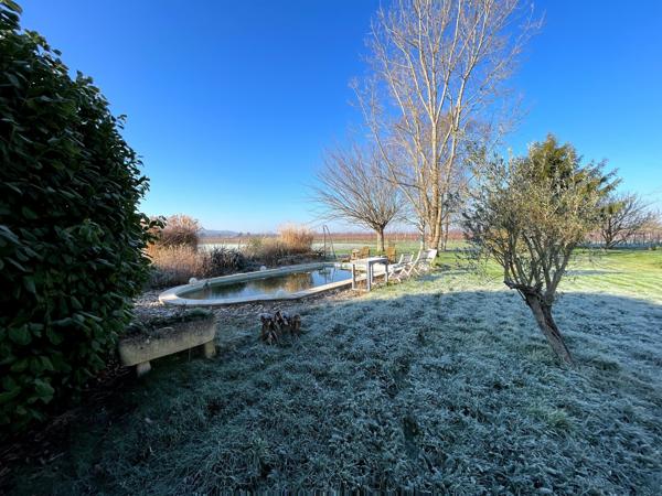 Maison 7 pièces - 300 m²