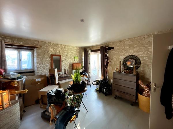 Maison 7 pièces - 300 m²