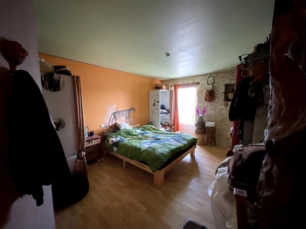 Maison 7 pièces - 300 m²