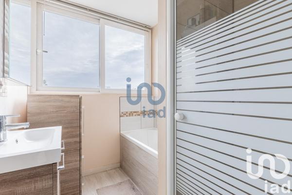 Appartement 4 pièces de 69 m² à Savigny-sur-Orge (91600)