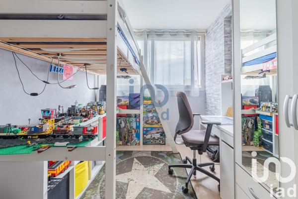 Appartement 4 pièces de 69 m² à Savigny-sur-Orge (91600)