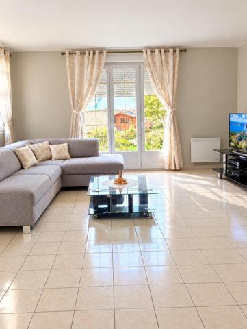 Maison à Le Faouët, 56320 - 6 pièces 200m²