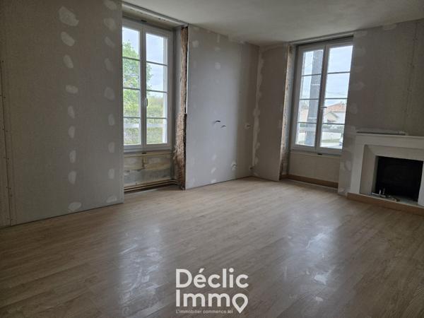 Vente maison à rénover Hiersac, 157m² 5 pièces 189 000€ Charente