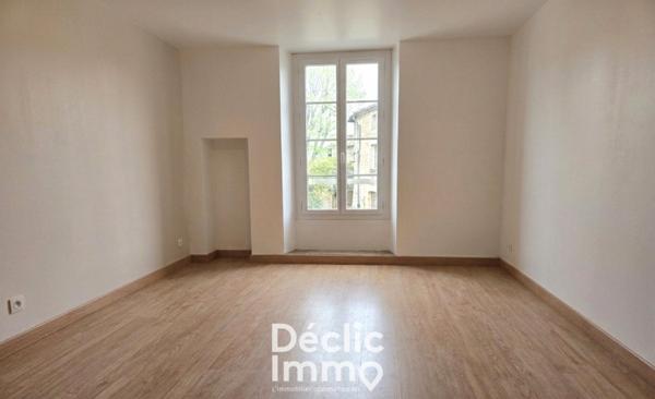 Vente maison à rénover Hiersac, 157m² 5 pièces 189 000€ Charente