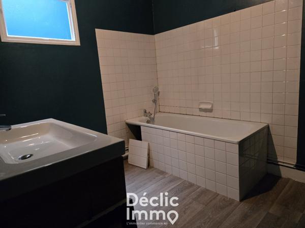 Vente maison à rénover Hiersac, 157m² 5 pièces 189 000€ Charente
