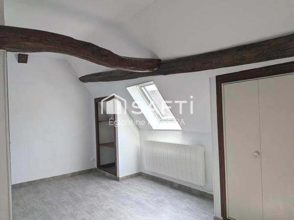 LEVROUX, Maison de ville T4 rénovée de 94m² avec cour et jardinet