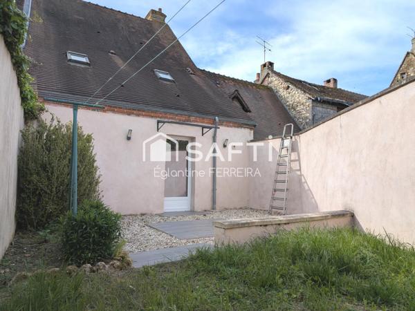 LEVROUX, Maison de ville T4 rénovée de 94m² avec cour et jardinet