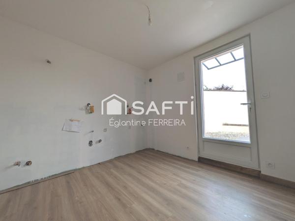 LEVROUX, Maison de ville T4 rénovée de 94m² avec cour et jardinet