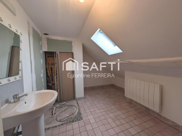 LEVROUX, Maison de ville T4 rénovée de 94m² avec cour et jardinet