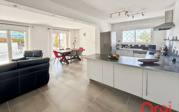 Maison à vendre    3 pièces •  Six-Fours-les-Plages