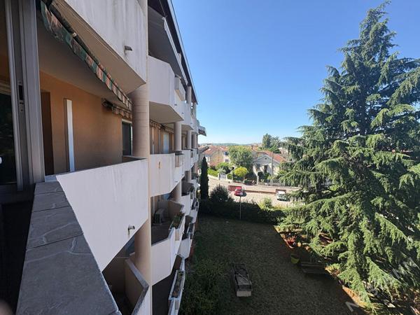 Agen - Grand T1 climatisé, avec balcon et stationnement