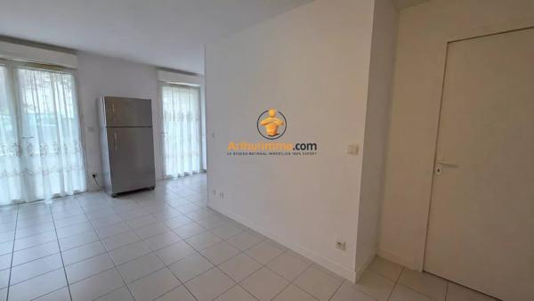 Vente                                                      Appartement
                        
                     2 pièces                      48 m2                     à Lourdes